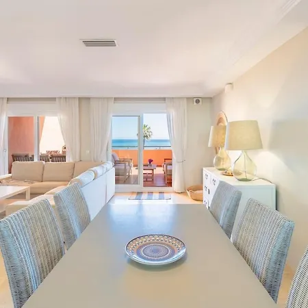 Beachfront 3br Townhouse With Pool In Apartment *