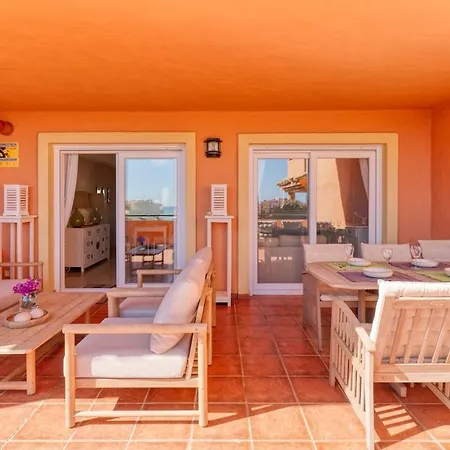 Beachfront 3br Townhouse With Pool In Apartment